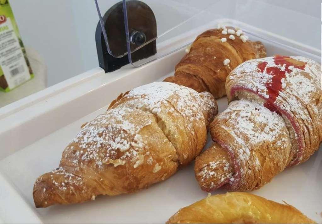 パレルモ Porta Maqueda Bed & Breakfast レストラン 写真